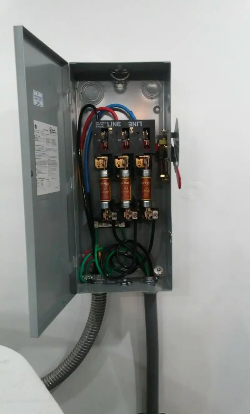 Three-phase disconnect switch installed for Electrical Wiring & Rewiring in Gurnee